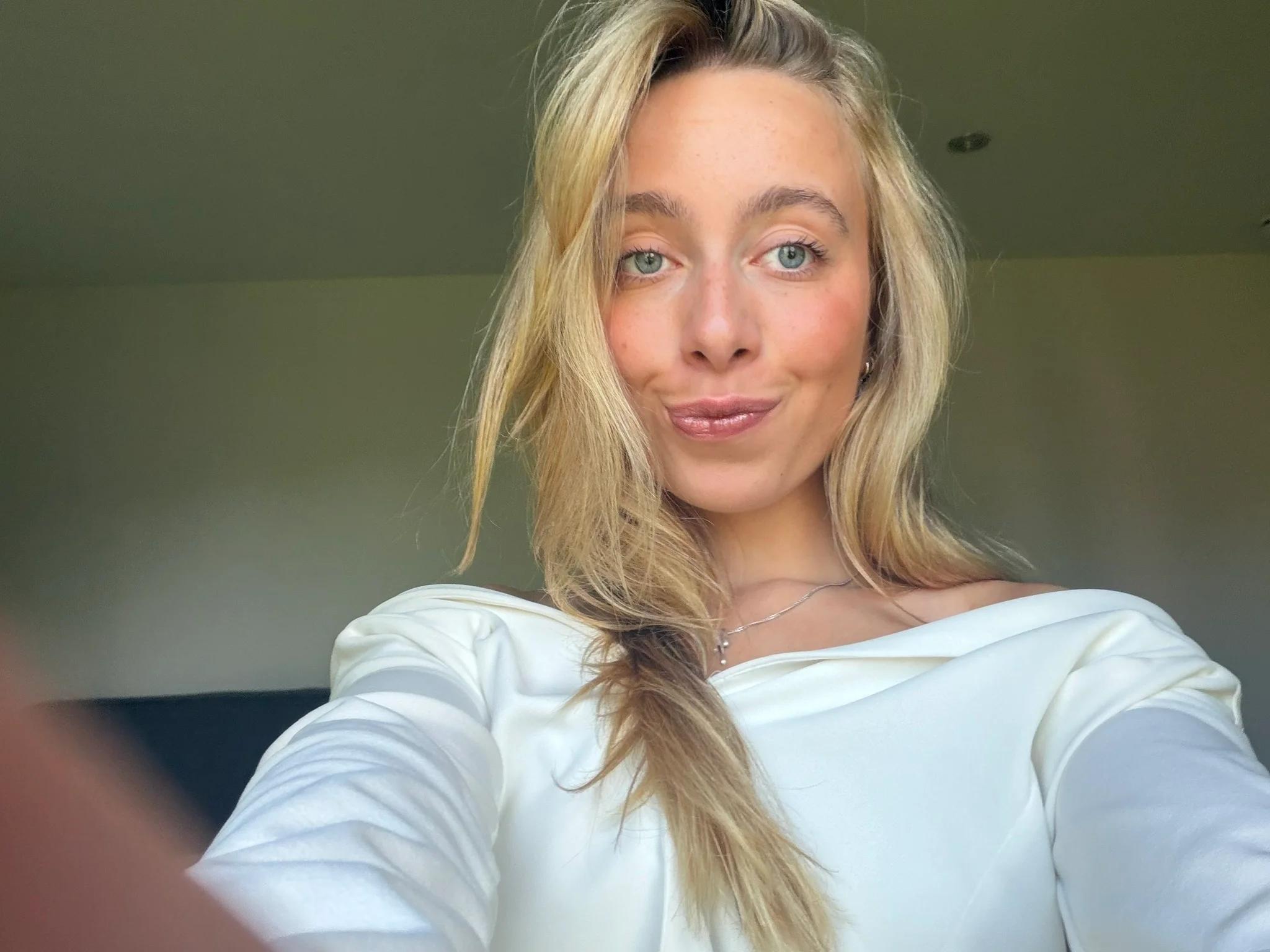 Julina image 1
